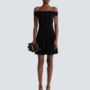 Abito con spalle scoperte in maglia glitterata Abito con spalle scoperte in maglia glitterata
