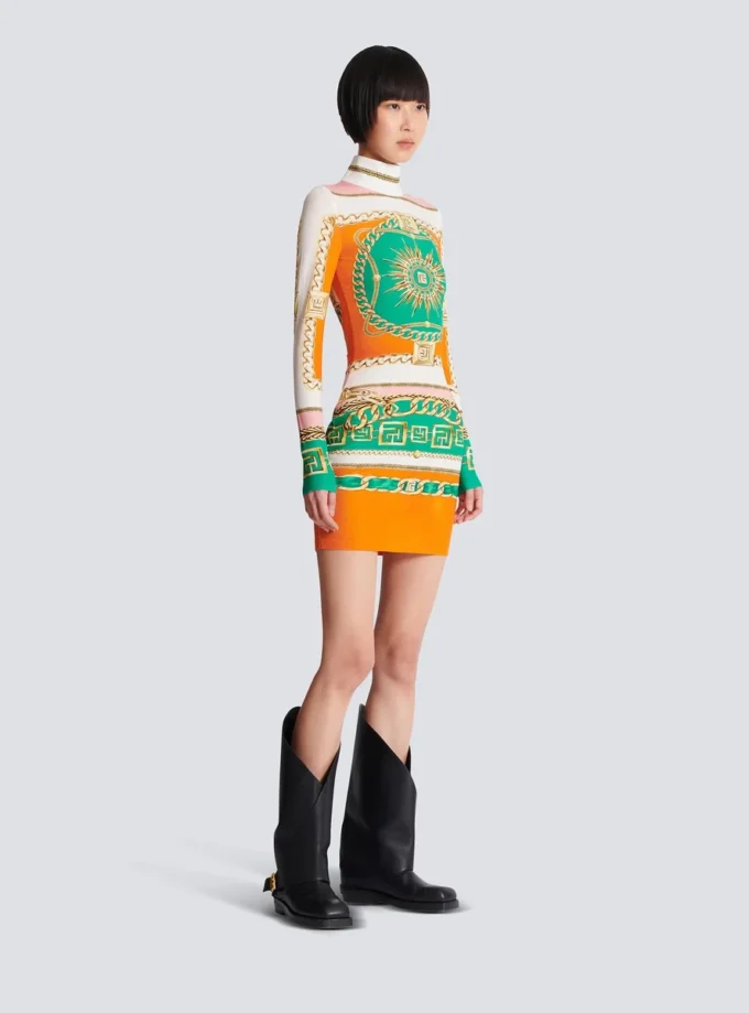 Abito corto aderente stampato con motivo Balmain Foulard Abito corto aderente stampato con motivo Balmain Foulard