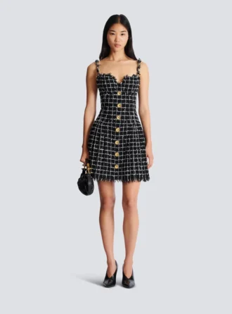 Abito in tweed con spalline a catena Abito in tweed con spalline a catena