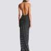 Abito lungo in velluto con scollo all’americana e strass