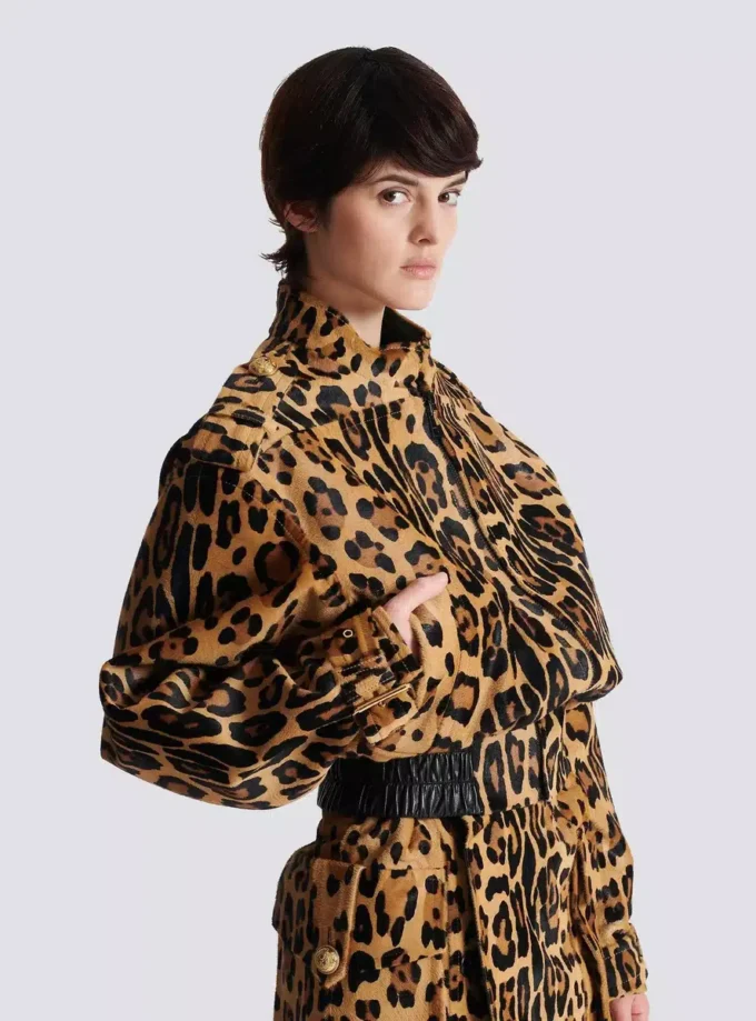 Bomber in pelle stile cavallino con motivo leopardato Bomber in pelle stile cavallino con motivo leopardato
