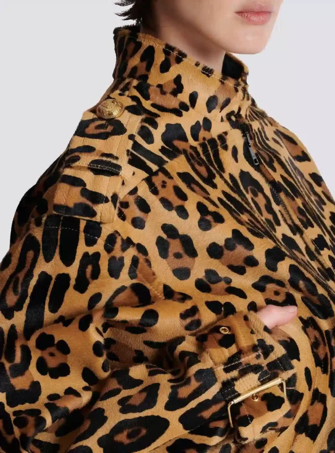 Bomber in pelle stile cavallino con motivo leopardato Bomber in pelle stile cavallino con motivo leopardato