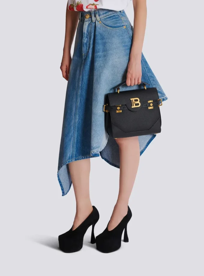 Borsa B-Buzz 23 in pelle martellata Borsa B-Buzz 23 in pelle martellata