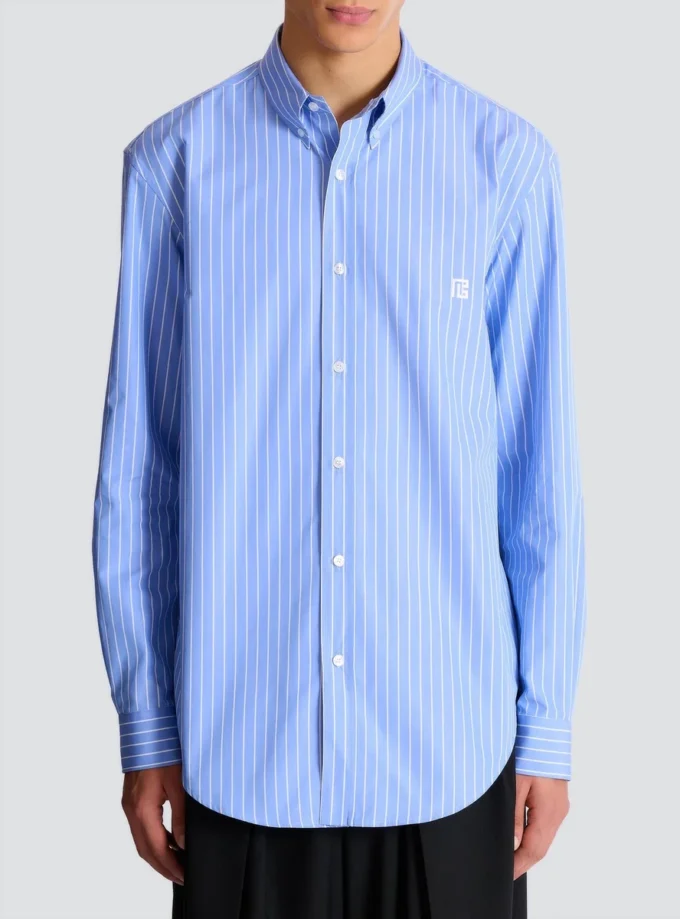 Camicia a righe dalla vestibilità regolare Camicia a righe dalla vestibilità regolare