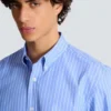 Camicia a righe dalla vestibilità regolare Camicia a righe dalla vestibilità regolare