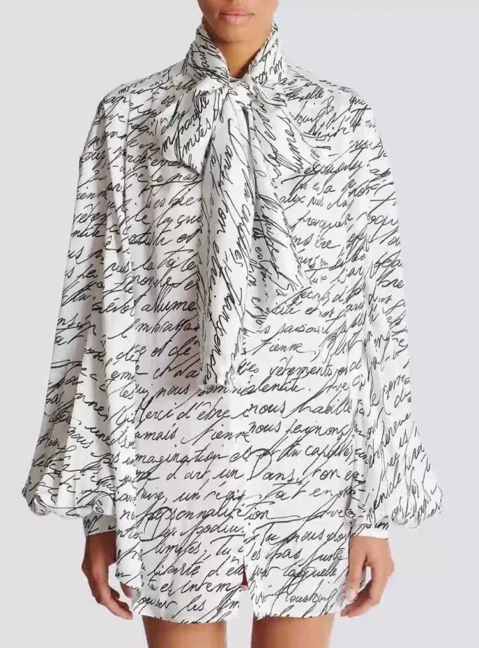 Camicia con fiocco e stampa “Love Letter” Camicia con fiocco e stampa “Love Letter”