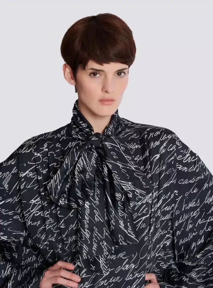 Camicia con fiocco e stampa “Love Letter” Camicia con fiocco e stampa “Love Letter”