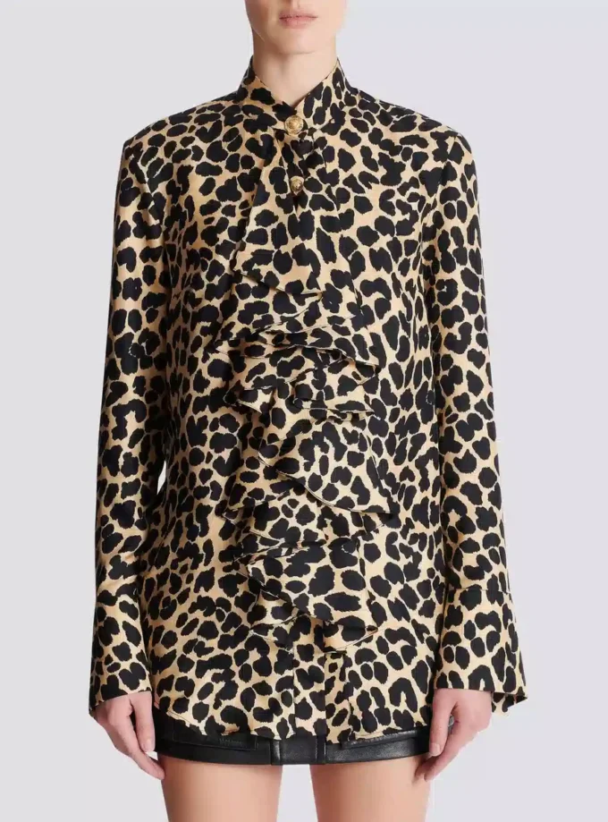 Camicia con volant e stampa leopardata Camicia con volant e stampa leopardata
