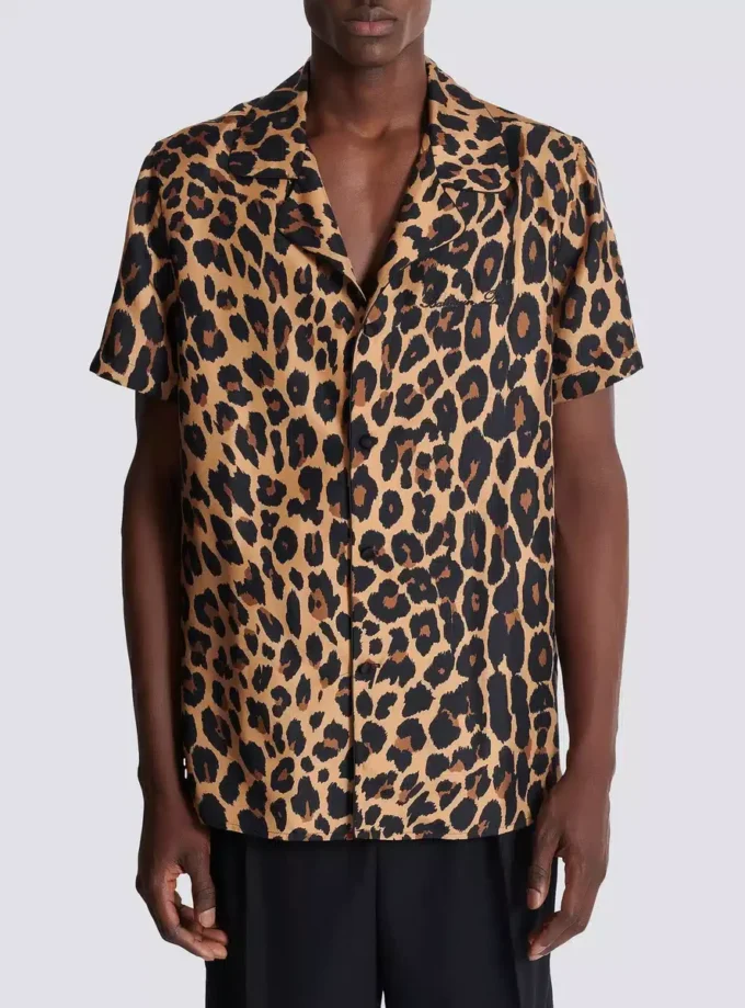 Camicia da pigiama in seta con stampa leopardata Camicia da pigiama in seta con stampa leopardata