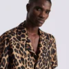 Camicia da pigiama in seta con stampa leopardata Camicia da pigiama in seta con stampa leopardata