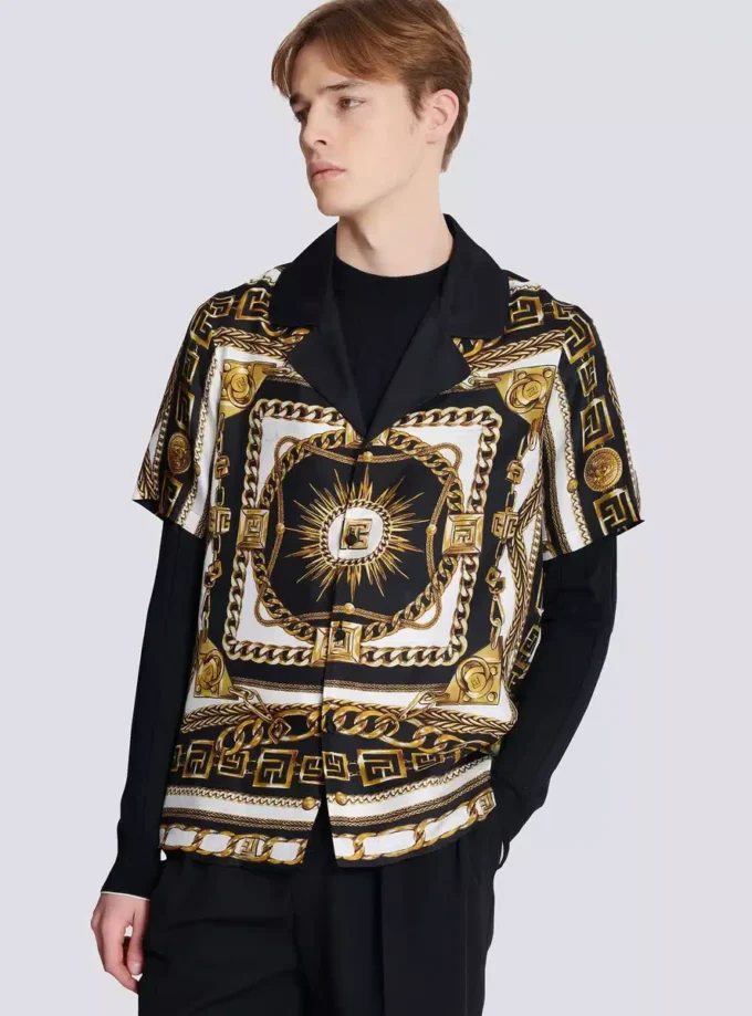 Camicia da pigiama stampata con motivo Foulard Chaînes Camicia da pigiama stampata con motivo Foulard Chaînes
