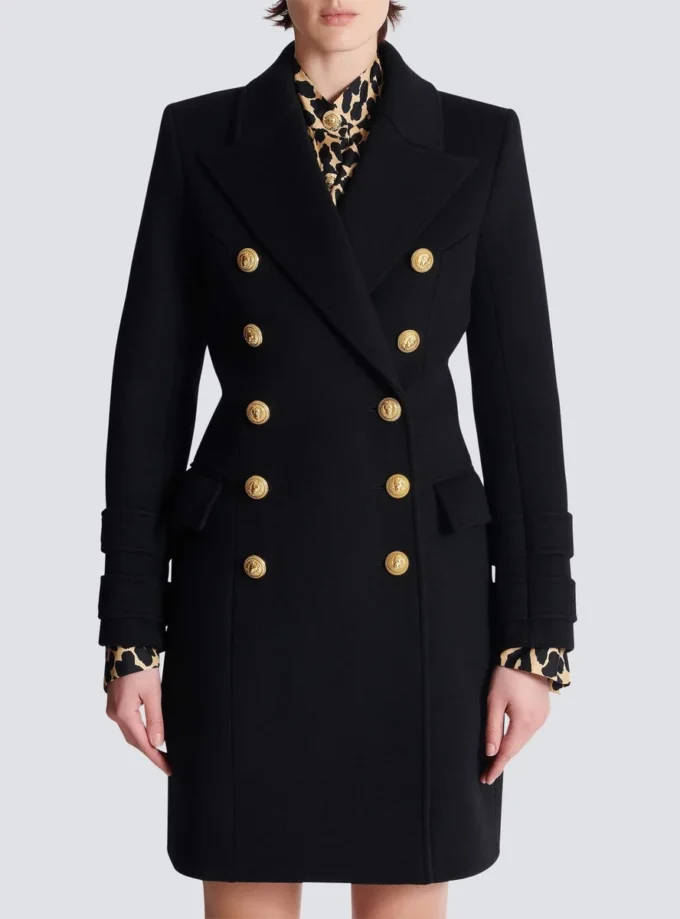 Cappotto in lana e cashmere con 10 bottoni