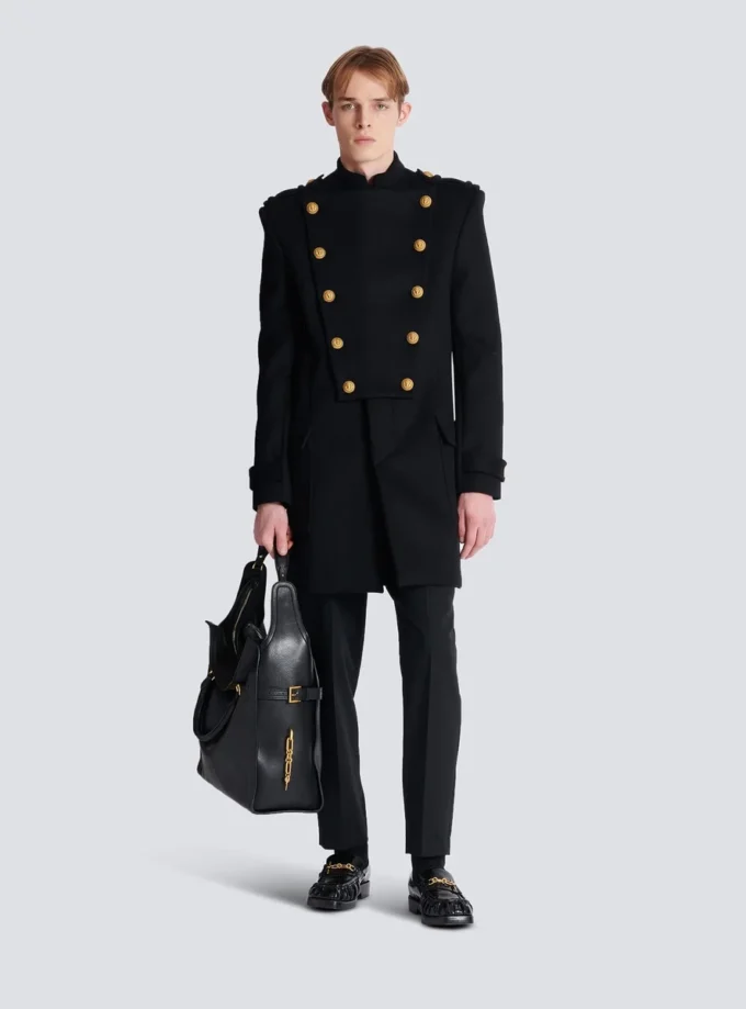 Cappotto in lana e cashmere con pettorina frontale staccabile Cappotto in lana e cashmere con pettorina frontale staccabile
