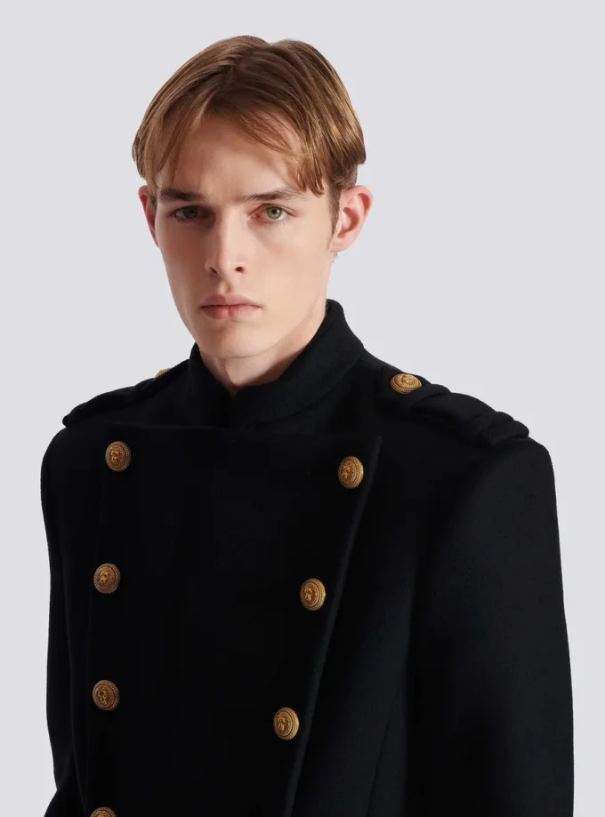 Cappotto in lana e cashmere con pettorina frontale staccabile Cappotto in lana e cashmere con pettorina frontale staccabile