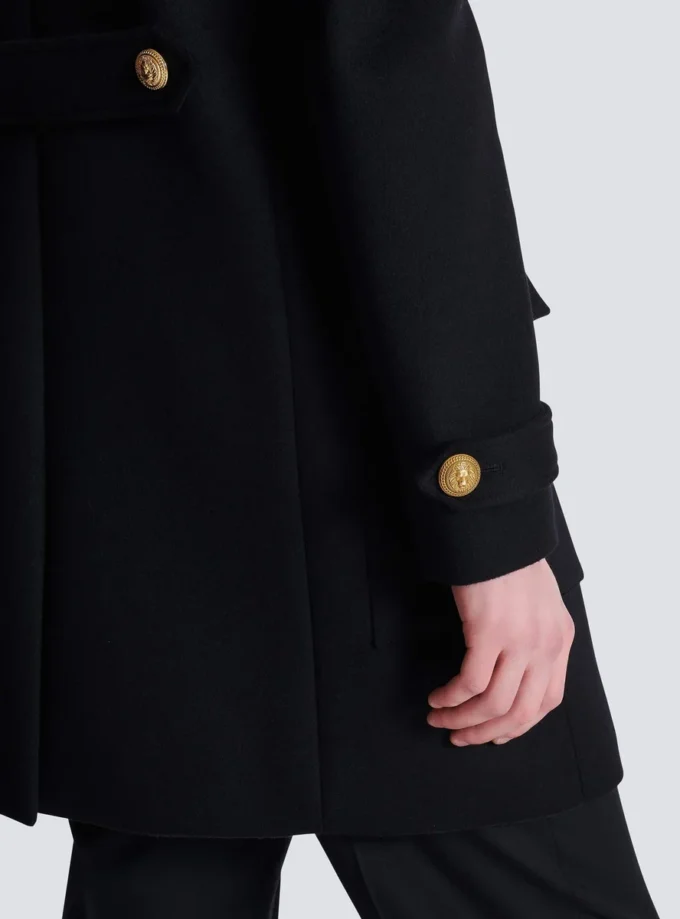Cappotto in lana e cashmere con pettorina frontale staccabile Cappotto in lana e cashmere con pettorina frontale staccabile