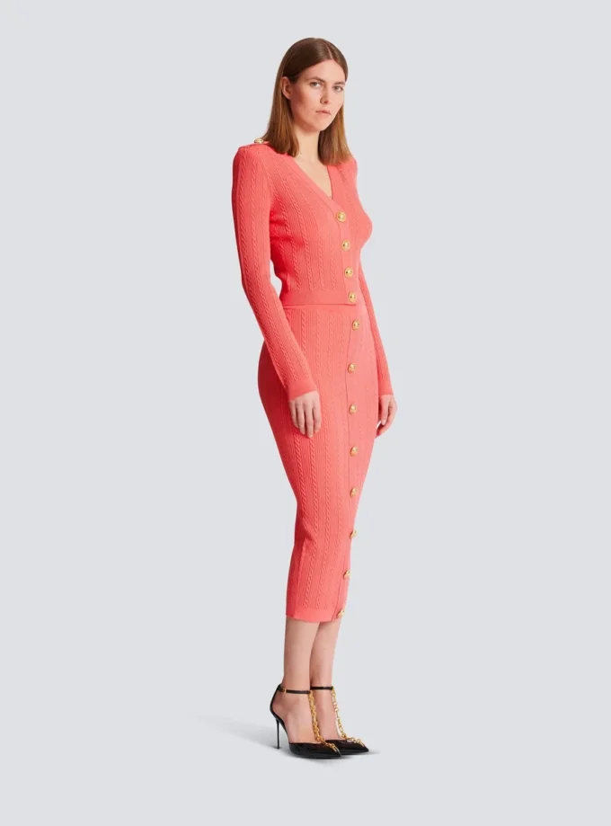 Cardigan a maniche lunghe con lavorazione a trecce Cardigan a maniche lunghe con lavorazione a trecce