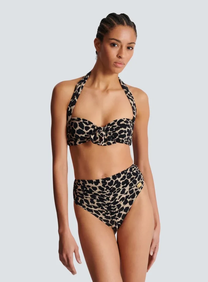Costume da bagno a due pezzi con stampa leopardata Costume da bagno a due pezzi con stampa leopardata
