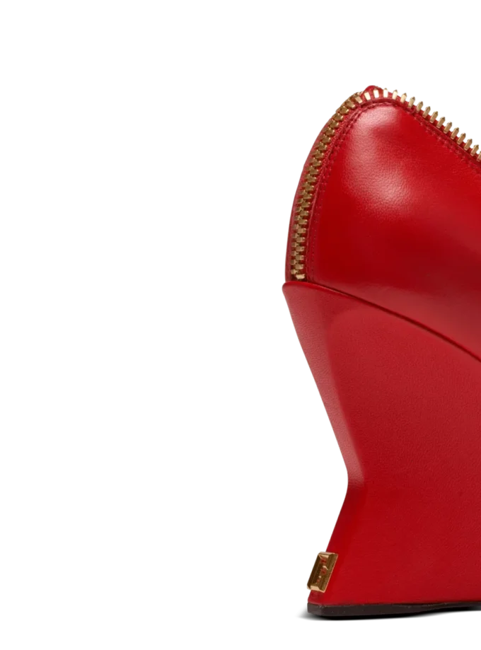 Décolleté con zeppa e zip in pelle di agnello