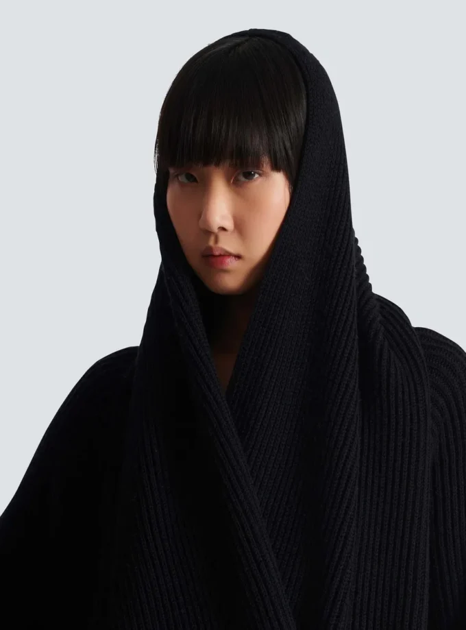 Felpa oversize con cappuccio Felpa oversize con cappuccio