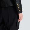 Giacca a 6 bottoni in jacquard coccodrillo Giacca a 6 bottoni in jacquard coccodrillo