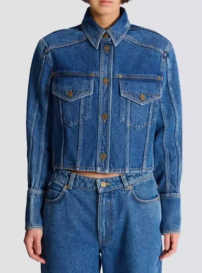Giacca corta in denim slavato Giacca corta in denim slavato