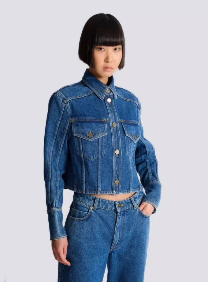 Giacca corta in denim slavato Giacca corta in denim slavato