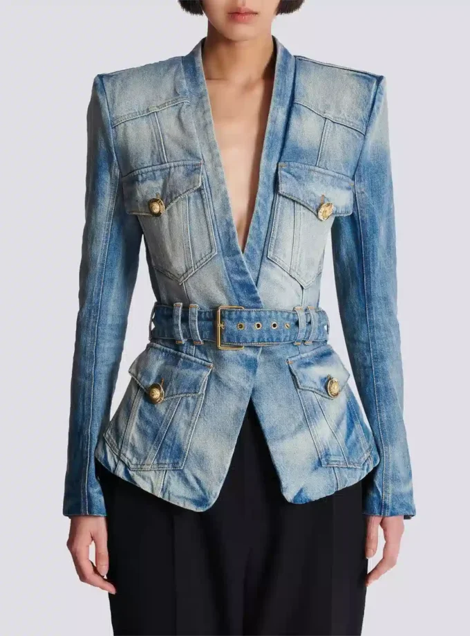 Giacca in denim con cintura e 1 bottone Giacca in denim con cintura e 1 bottone