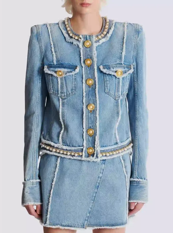 Giacca in denim con rifiniture in perle Giacca in denim con rifiniture in perle