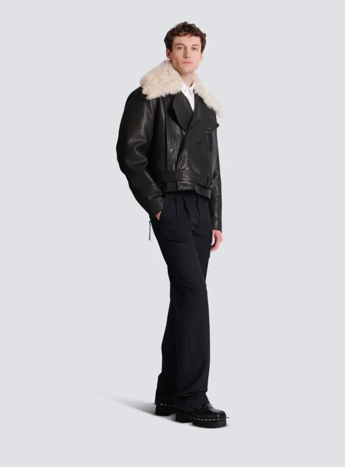 Giacca in pelle con collo in shearling Giacca in pelle con collo in shearling
