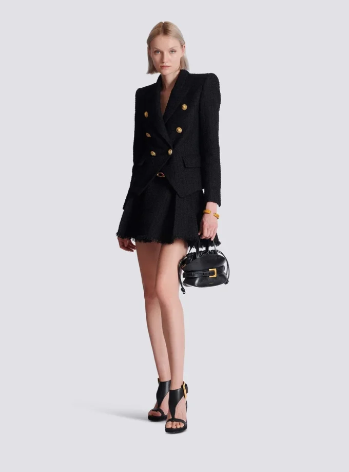 Giacca in tweed con 6 bottoni Giacca in tweed con 6 bottoni