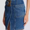 Gonna corta in denim con cintura Gonna corta in denim con cintura