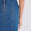 Gonna corta in denim con cintura Gonna corta in denim con cintura
