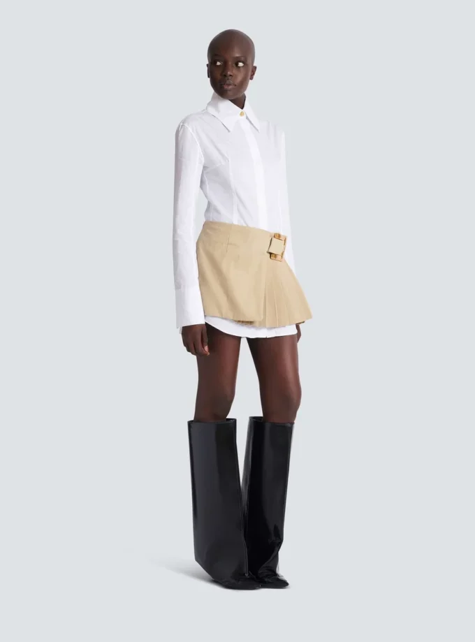 Gonna corta in gabardine con dettaglio cintura Gonna corta in gabardine con dettaglio cintura