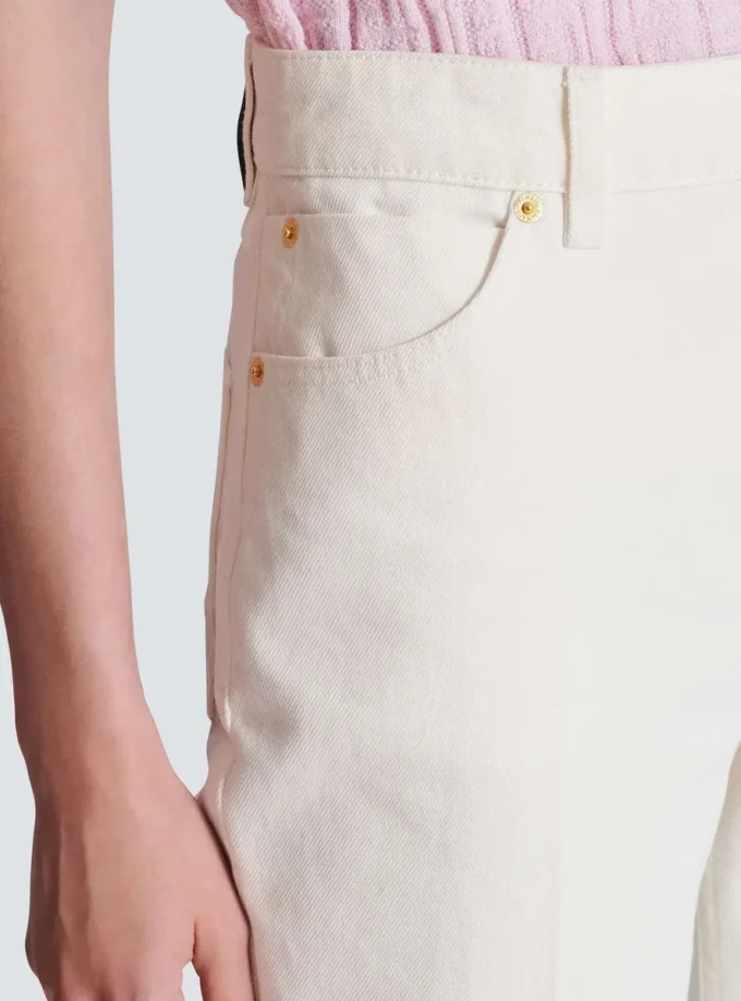 Jeans in denim a gamba dritta Jeans in denim a gamba dritta