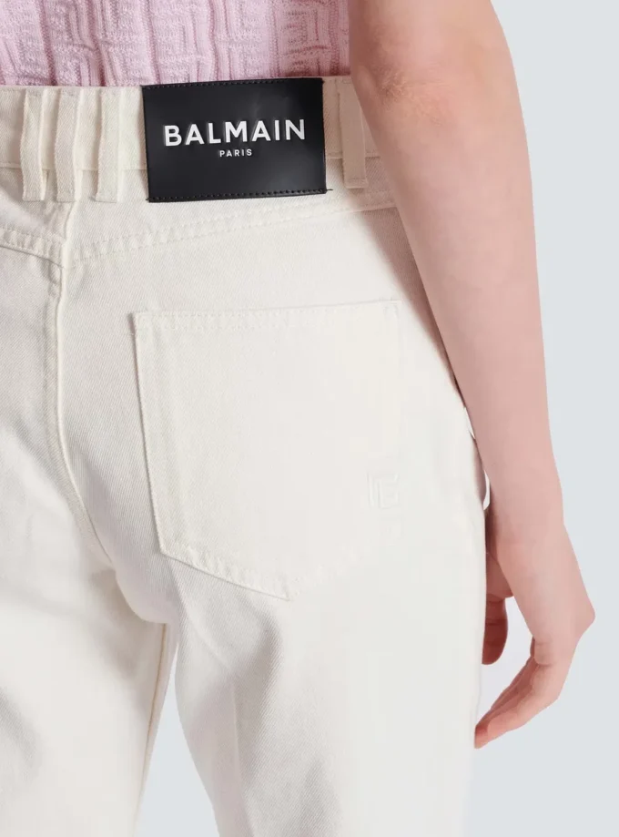 Jeans in denim a gamba dritta Jeans in denim a gamba dritta