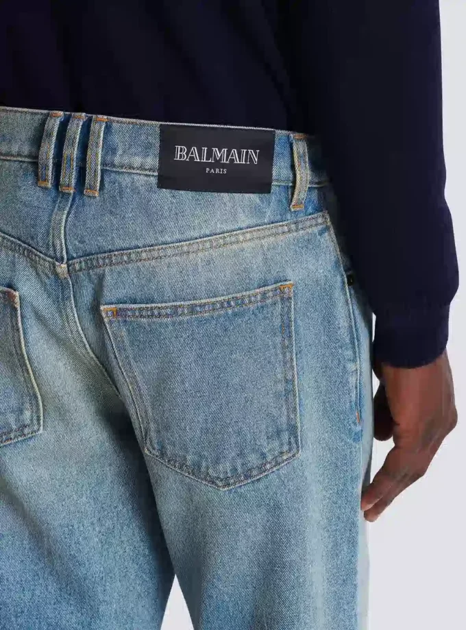 Jeans in denim dalla vestibilità regolare Jeans in denim dalla vestibilità regolare