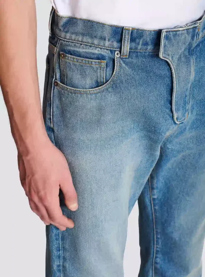 Jeans in denim dalla vestibilità regolare Jeans in denim dalla vestibilità regolare