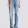 Jeans in denim slavato a gamba dritta