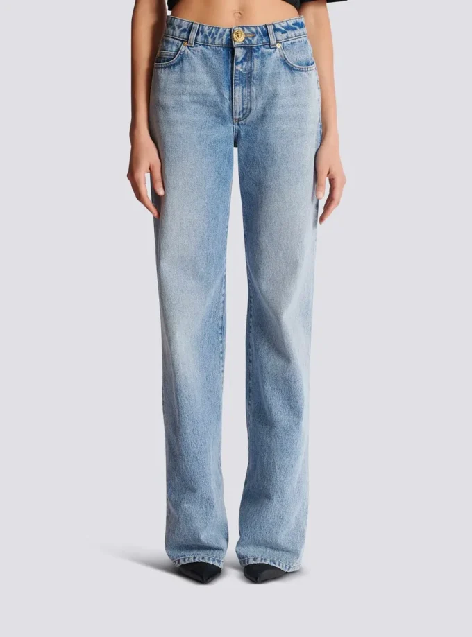 Jeans in denim slavato a gamba dritta