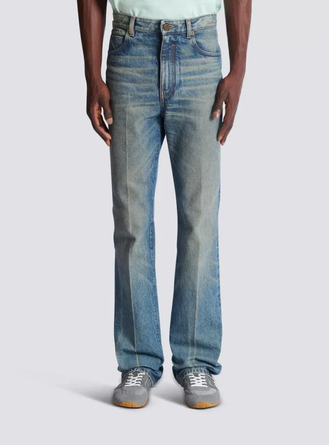 Jeans slim a gamba dritta in denim vintage Jeans slim a gamba dritta in denim vintage