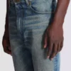 Jeans slim a gamba dritta in denim vintage Jeans slim a gamba dritta in denim vintage