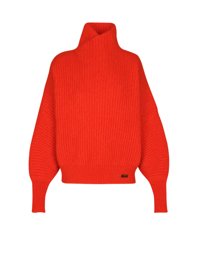 Maglione in mohair con dettaglio collo Maglione in mohair con dettaglio collo