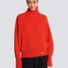 Maglione in mohair con dettaglio collo Maglione in mohair con dettaglio collo
