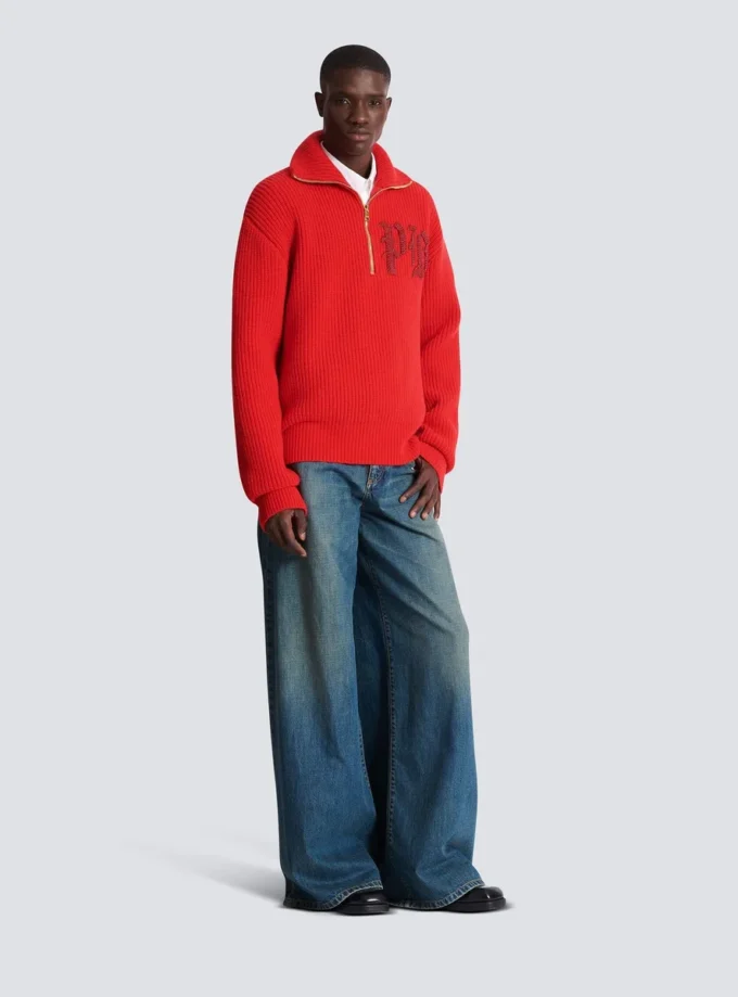 Maglione lavorato a trecce Maglione lavorato a trecce