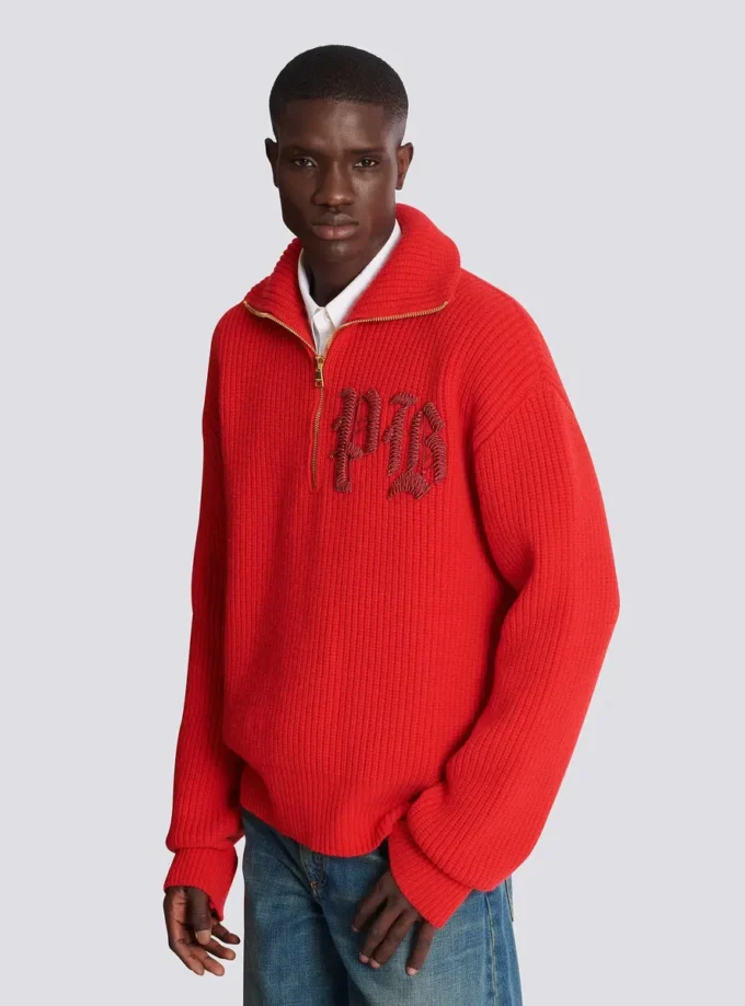 Maglione lavorato a trecce Maglione lavorato a trecce