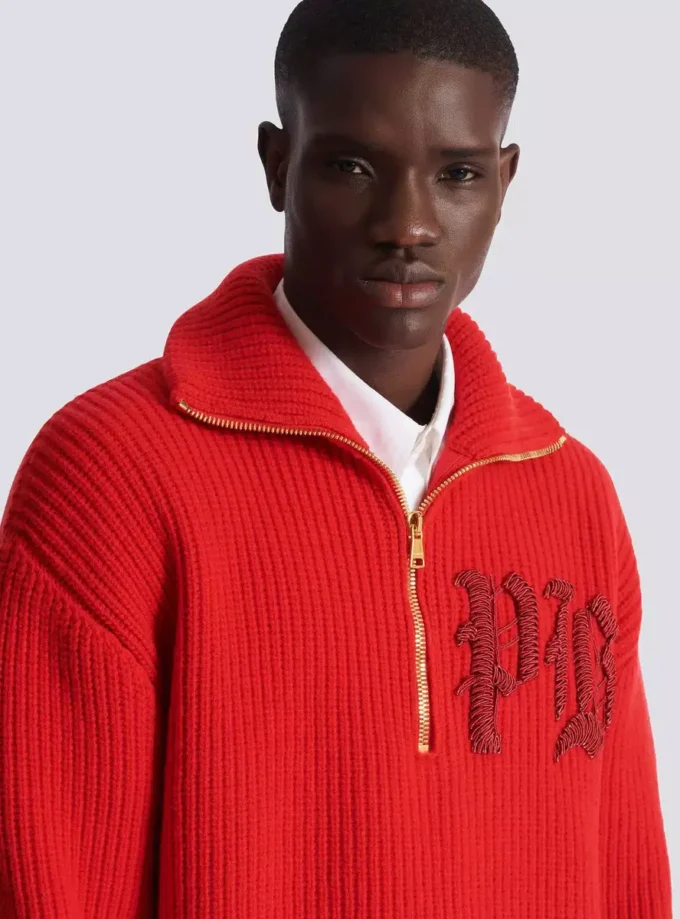 Maglione lavorato a trecce Maglione lavorato a trecce