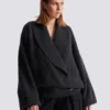 Maglione oversize con scollo incrociato Maglione oversize con scollo incrociato