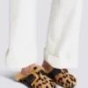 Mules Anthem in pelle di cavallino con stampa leopardata e pelliccia sintetica Mules Anthem in pelle di cavallino con stampa leopardata e pelliccia sintetica