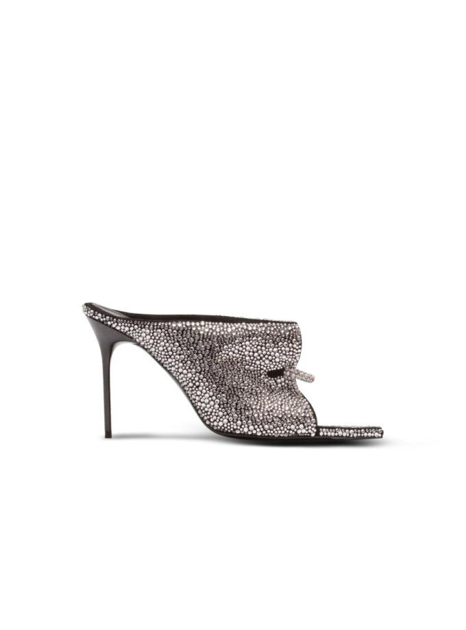 Mules in pelle scamosciata e strass con piercing frontale
