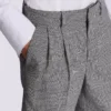 Pantaloncini con pinces e motivo Principe di Galles Pantaloncini con pinces e motivo Principe di Galles